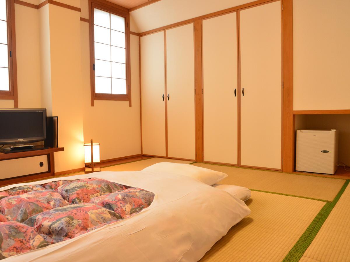 Hotel Ohta Ozu  Exterior photo